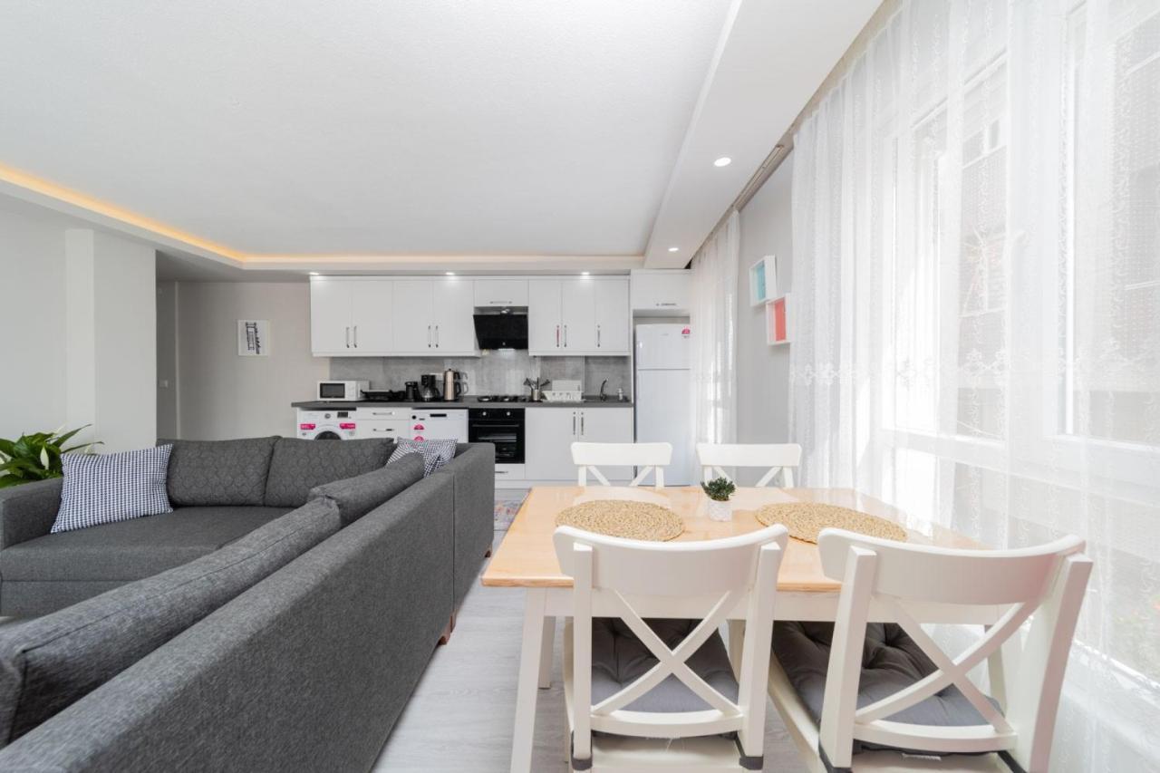 Daire Modern And Fully Furnished Flat In *