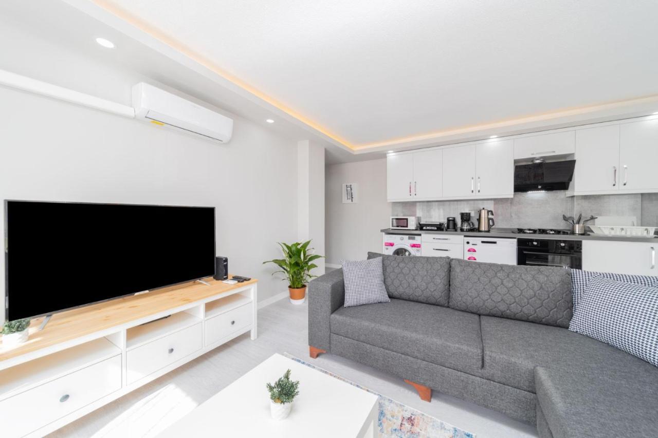 Modern And Fully Furnished Flat In Daire