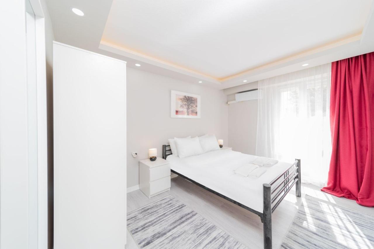 Modern And Fully Furnished Flat In Daire